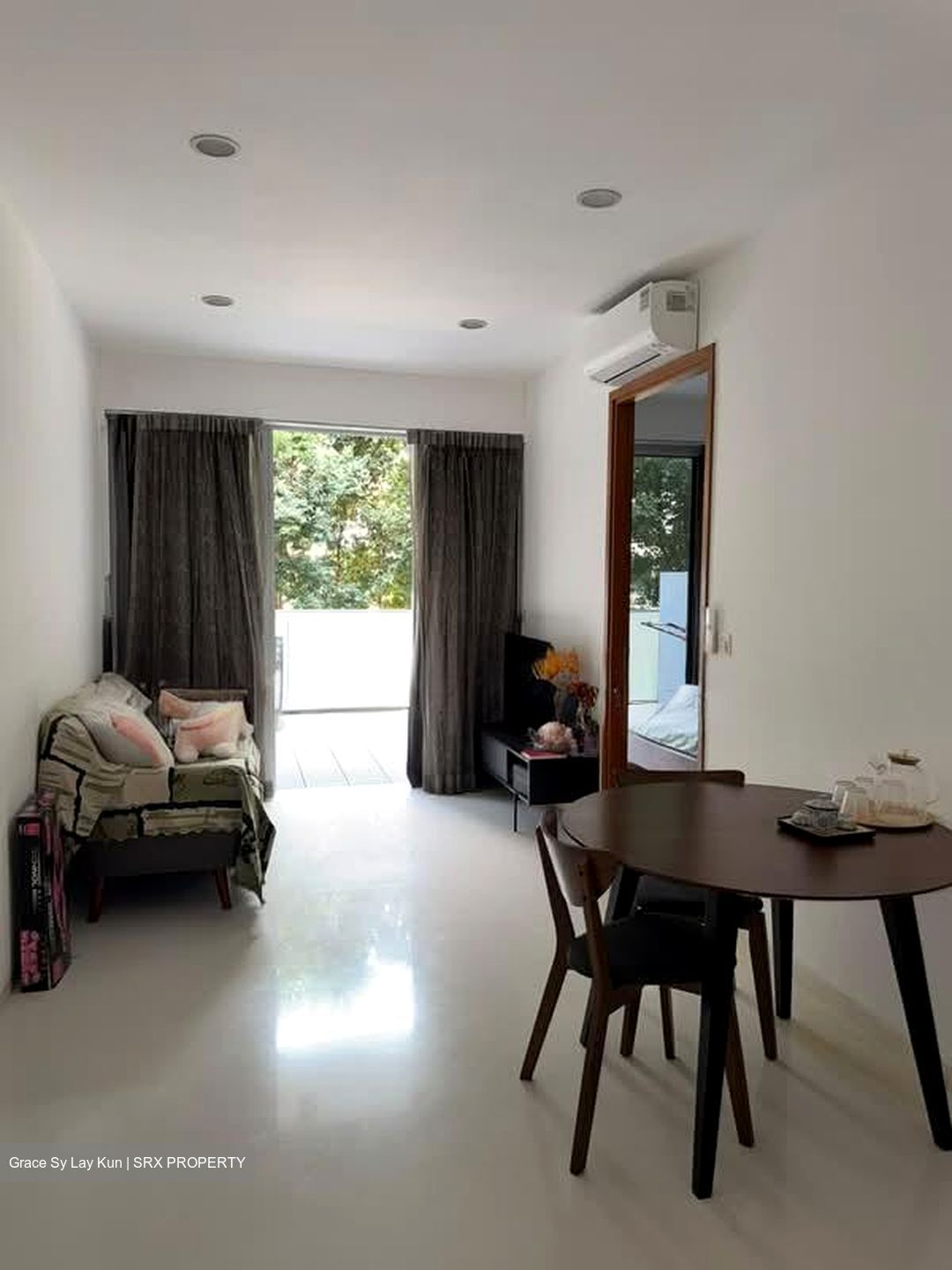 RV Suites (D10), Apartment #595763501